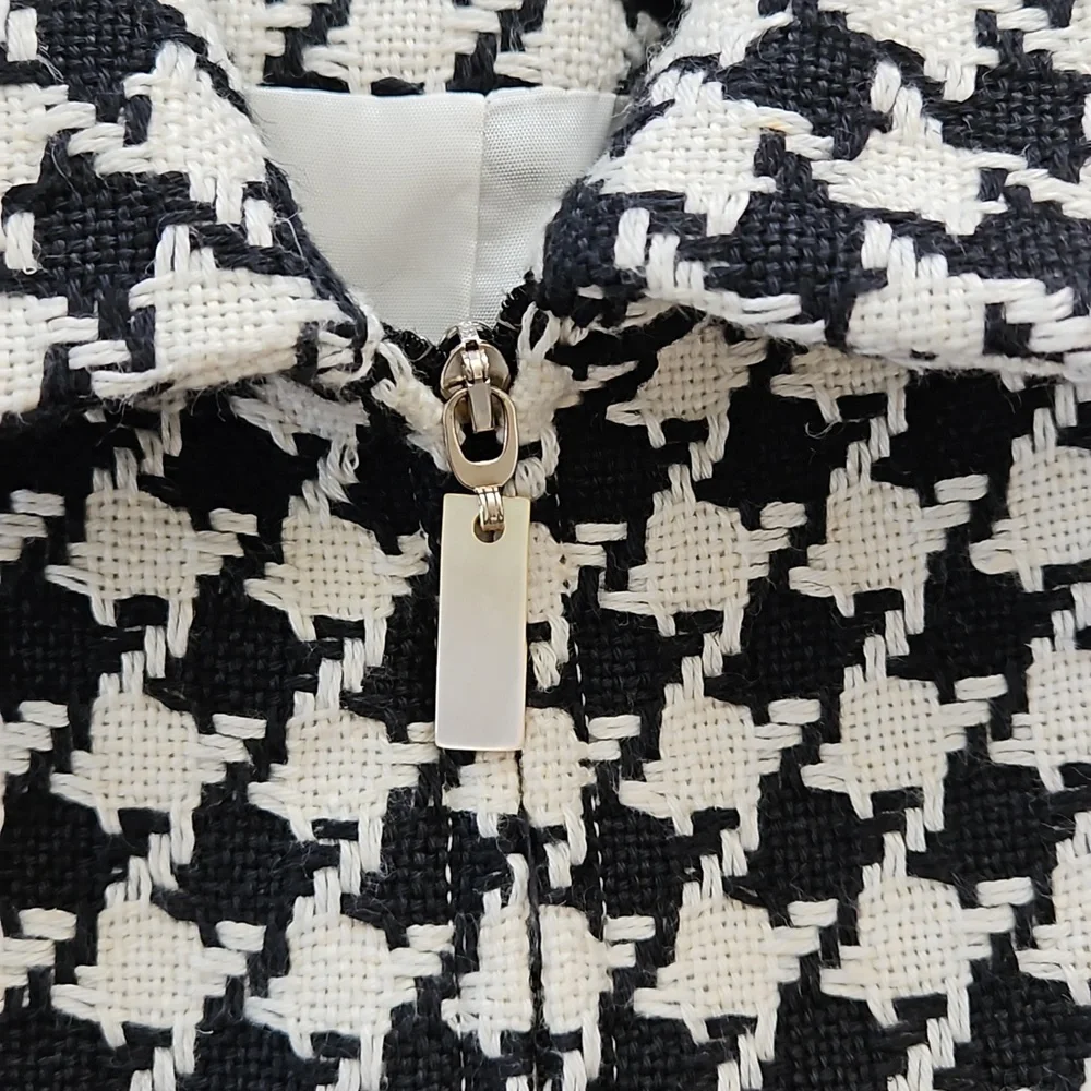 Jacket - Picture 3 of 4